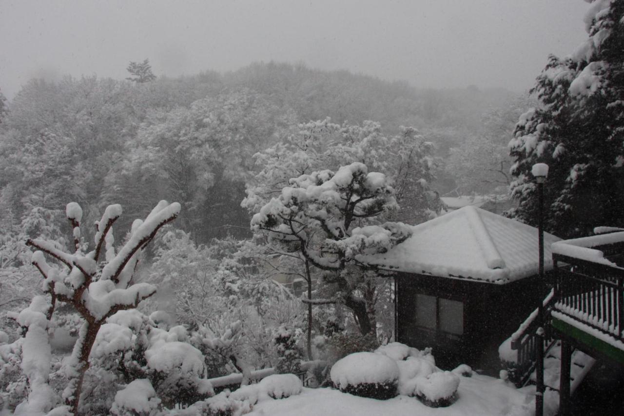 Kougetsu Sanso -- Moon Villa In Tokyo ฮาชิโอจิ ภายนอก รูปภาพ